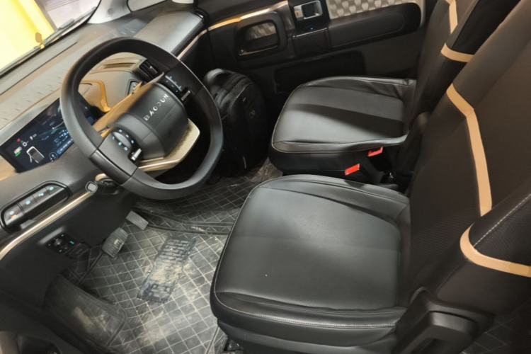 Used Baojun KiWi EV 2022 Artist Lite Edition Ternary Lithium Left Front Seat
