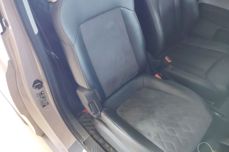 Used Baojun KiWi EV 2022 Designer Lite Edition Lithium Iron Phosphate Right Front Seat