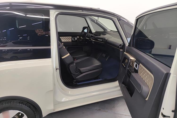 Used Baojun KiWi EV 2022 Designer Lite Edition Lithium Iron Phosphate Right Front Seat