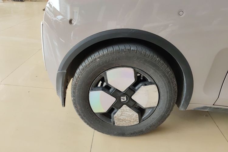 Used Baojun KiWi EV 2022 Designer Lite Edition Lithium Iron Phosphate Right Rear Wheel Hub