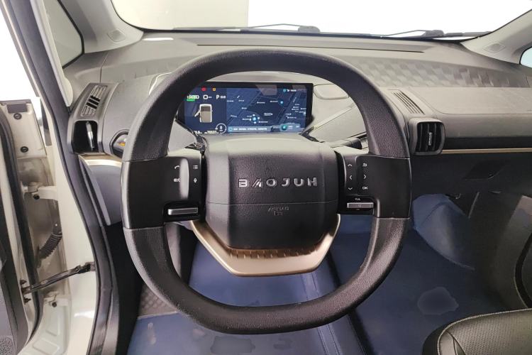 Used Baojun KiWi EV 2022 Designer Lite Edition Lithium Iron Phosphate Steering Wheel