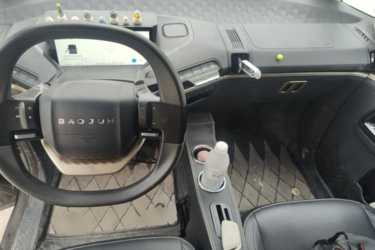 Used Baojun KiWi EV 2022 Artist Lite Edition Lithium Iron Phosphate Center Console