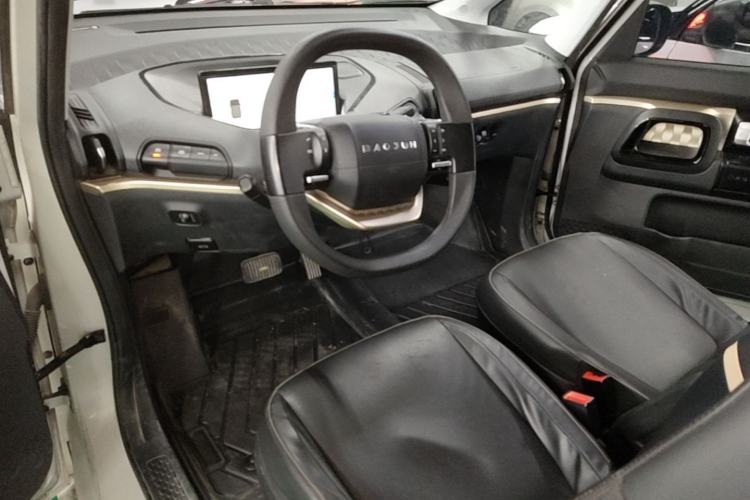Used Baojun KiWi EV 2022 Designer Lite Edition Lithium Iron Phosphate Center Console