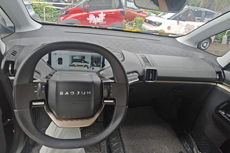 Used Baojun KiWi EV 2022 Artist Lite Edition Ternary Lithium Center Console