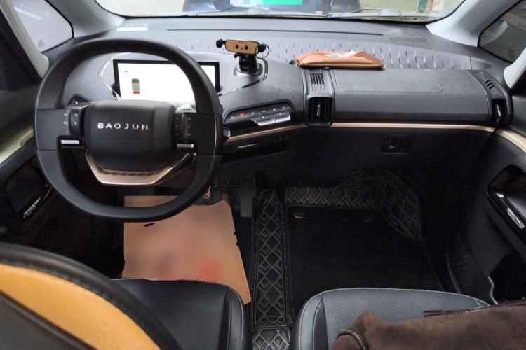 Used Baojun KiWi EV 2022 Designer Lite Edition Ternary Lithium Center Console
