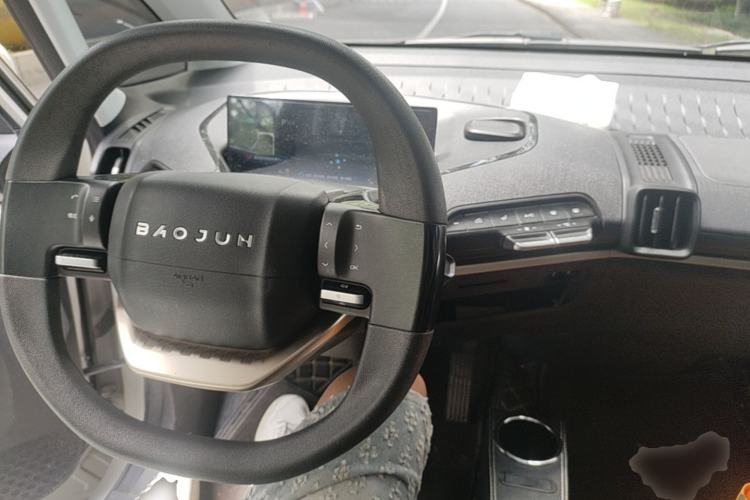 Used Baojun KiWi EV 2022 Artist Lite Edition Ternary Lithium Center Console