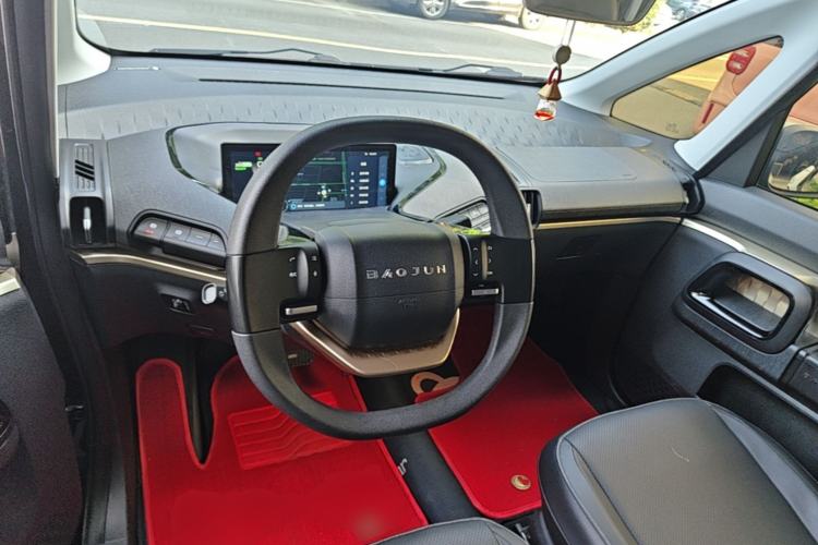 Used Baojun KiWi EV 2022 Artist Lite Edition Lithium Iron Phosphate Center Console