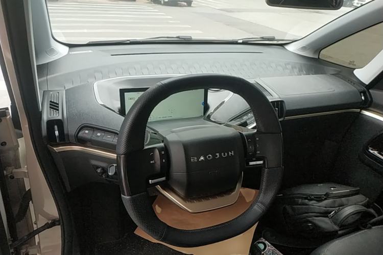 Used Baojun KiWi EV 2022 Artist Lite Edition Ternary Lithium Center Console