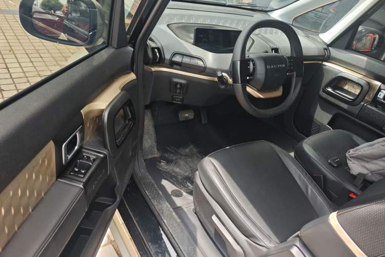 Used Baojun KiWi EV 2022 Artist Lite Edition Lithium Iron Phosphate Driver Seat
