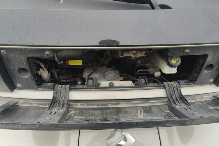 Used Baojun KiWi EV 2022 Artist Lite Edition Lithium Iron Phosphate Engine Bay