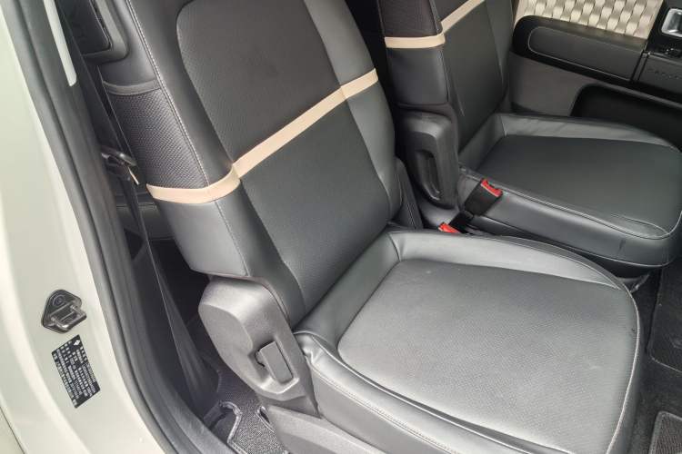 Used Baojun KiWi EV 2022 Artist Lite Edition Lithium Iron Phosphate Exterior 10