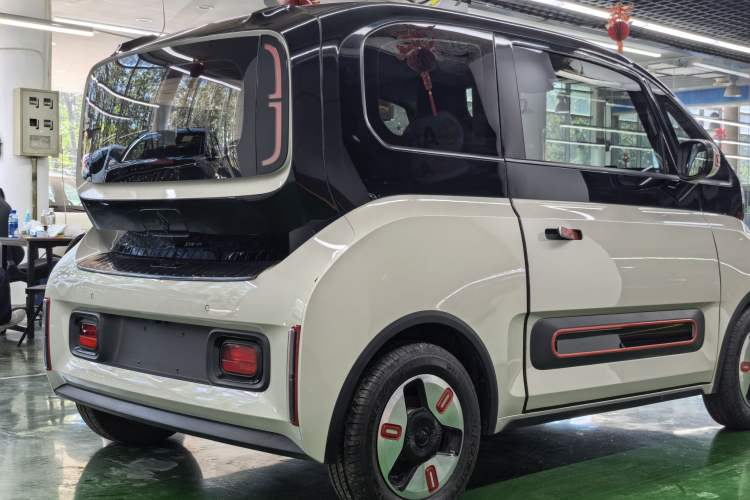 Used Baojun KiWi EV 2022 Artist Lite Edition Ternary Lithium Exterior 3