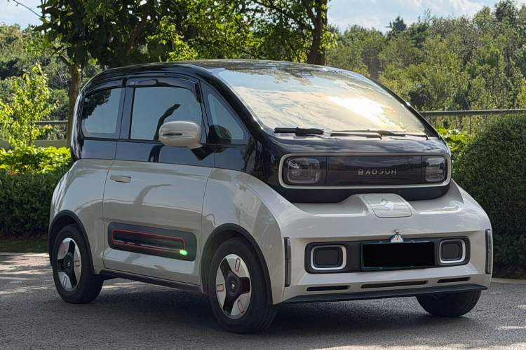 Used Baojun KiWi EV 2022 Artist Lite Edition Ternary Lithium Exterior 3