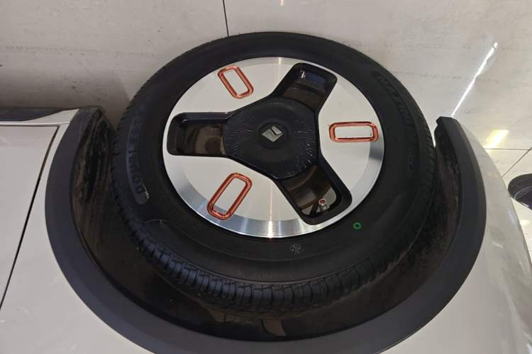 Used Baojun KiWi EV 2022 Artist Lite Edition Ternary Lithium Exterior 4