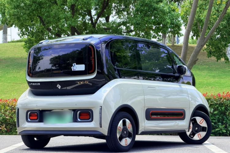 Used Baojun KiWi EV 2022 Designer Lite Edition Lithium Iron Phosphate Exterior 7