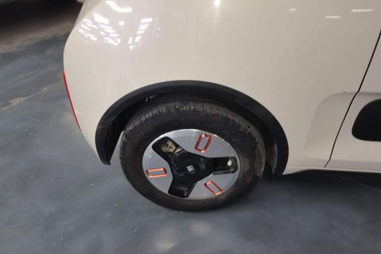 Used Baojun KiWi EV 2022 Designer Lite Edition Lithium Iron Phosphate Exterior 8