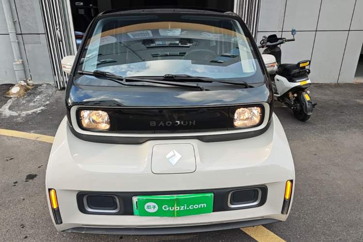 Used Baojun KiWi EV 2022 Designer Lite Edition Ternary Lithium Front