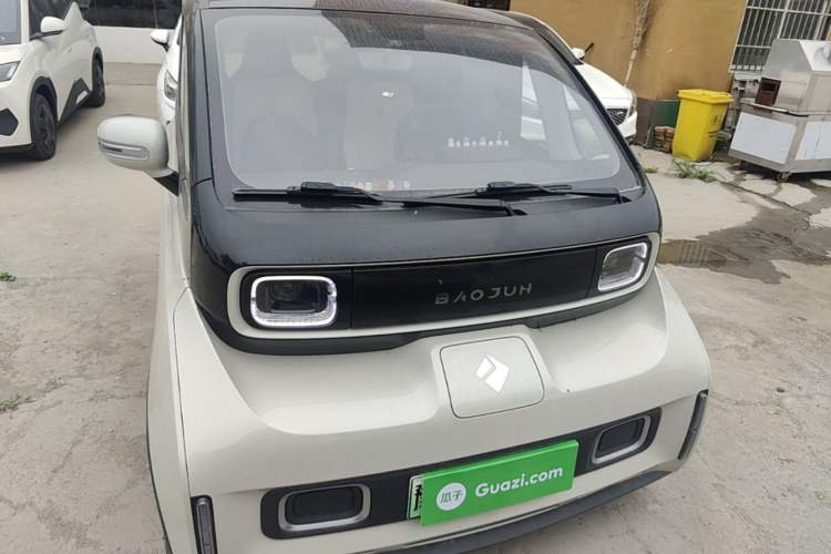 Used Baojun KiWi EV 2022 Artist Lite Edition Lithium Iron Phosphate Front
