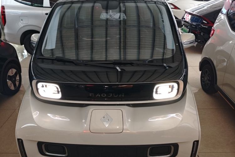 Used Baojun KiWi EV 2022 Artist Lite Edition Lithium Iron Phosphate Front