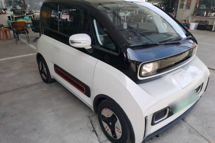Used Baojun KiWi EV 2022 Designer Lite Edition Lithium Iron Phosphate Front Right 45 Deg