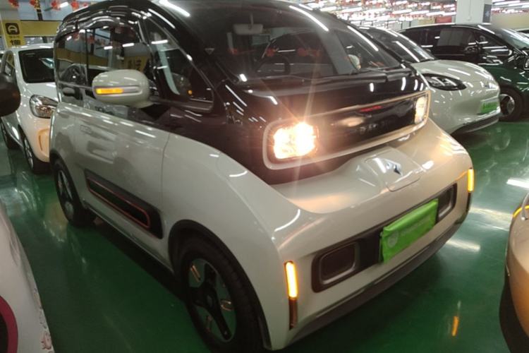Used Baojun KiWi EV 2022 Designer Lite Edition Lithium Iron Phosphate Front Right 45 Deg