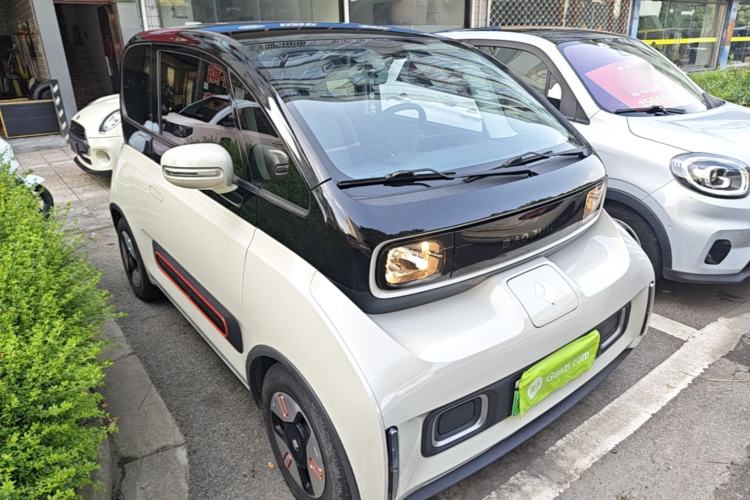 Used Baojun KiWi EV 2022 Artist Lite Edition Lithium Iron Phosphate Front Right 45 Deg