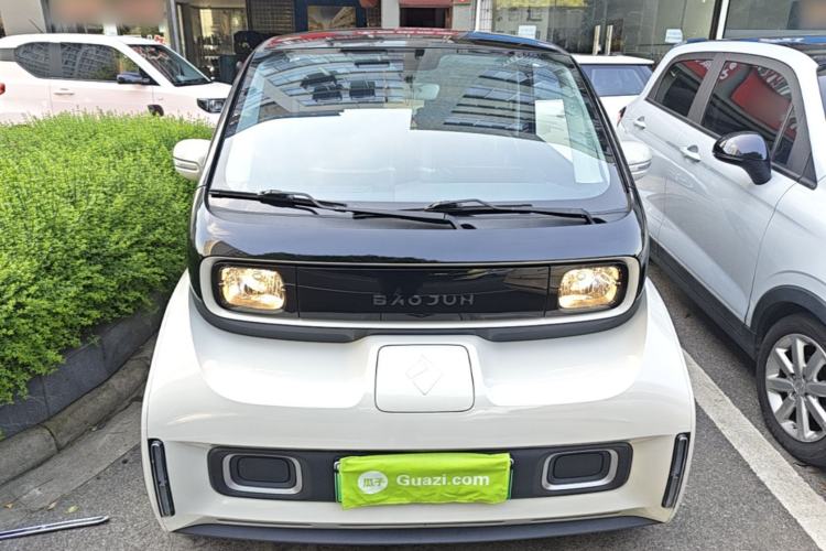 Used Baojun KiWi EV 2022 Artist Lite Edition Lithium Iron Phosphate Front
