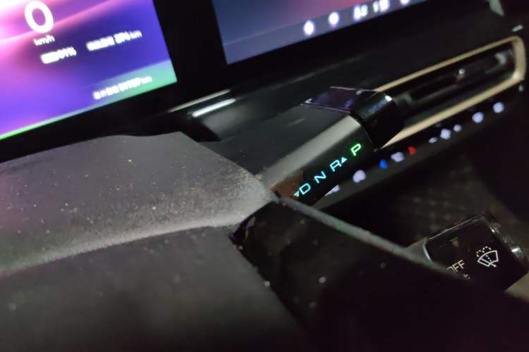 Used Baojun KiWi EV 2022 Artist Lite Edition Lithium Iron Phosphate Gear Lever