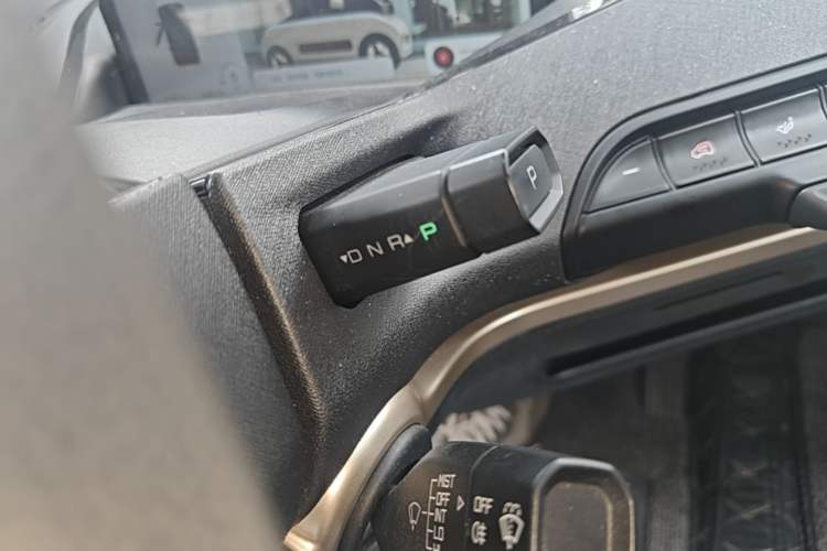 Used Baojun KiWi EV 2022 Artist Lite Edition Ternary Lithium Gear Lever