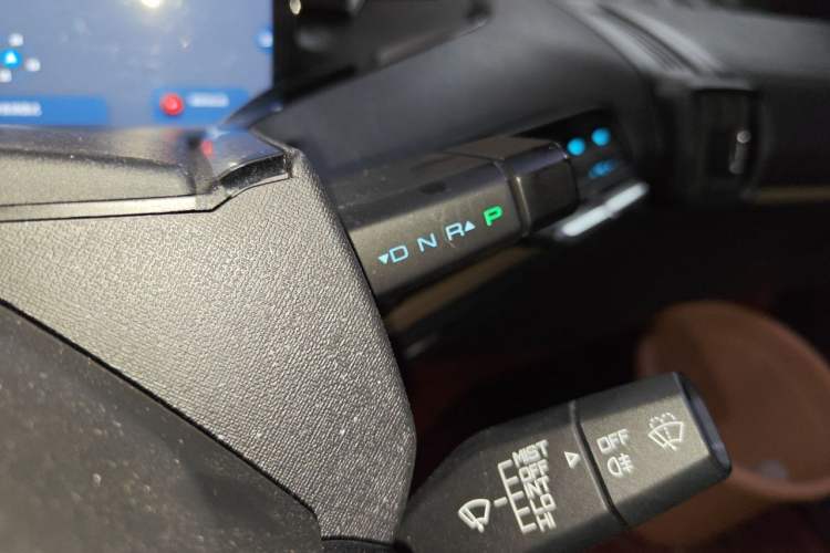 Used Baojun KiWi EV 2022 Artist Lite Edition Ternary Lithium Gear Lever