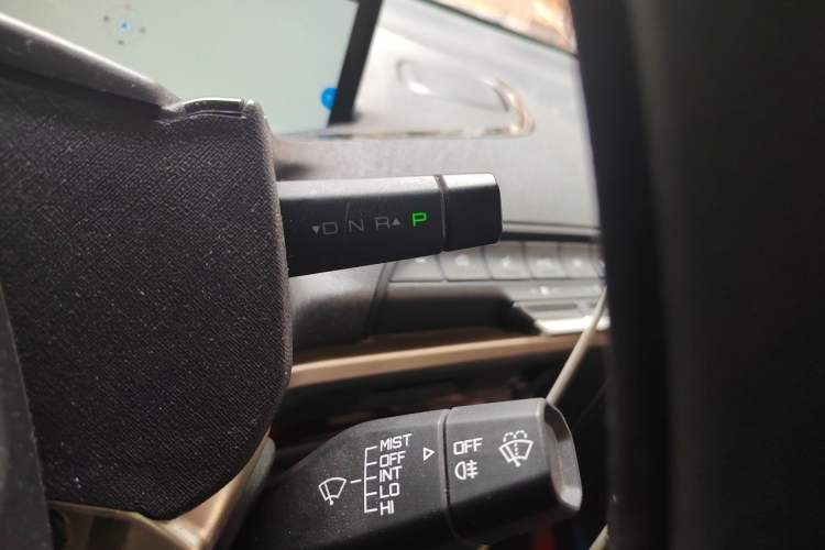 Used Baojun KiWi EV 2022 Artist Lite Edition Ternary Lithium Gear Lever