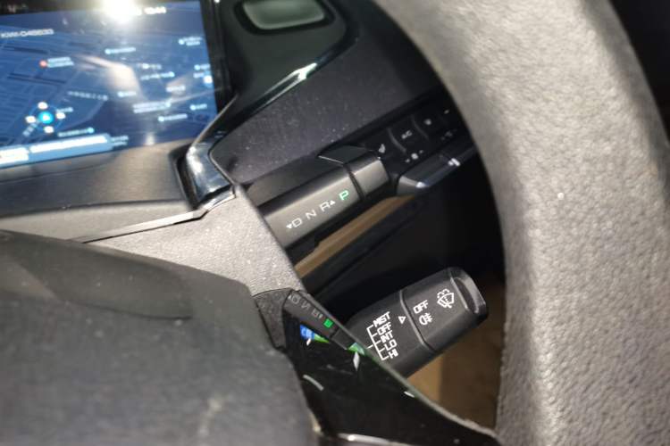 Used Baojun KiWi EV 2022 Designer Lite Edition Lithium Iron Phosphate Gear Lever