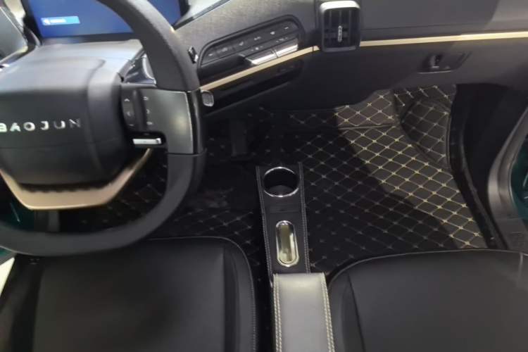 Used Baojun KiWi EV 2022 Designer Lite Edition Lithium Iron Phosphate Gear Lever