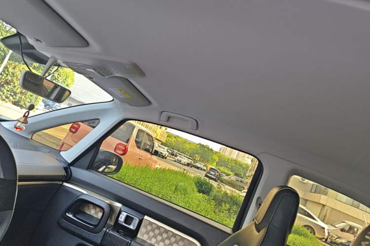 Used Baojun KiWi EV 2022 Artist Lite Edition Lithium Iron Phosphate Headliner