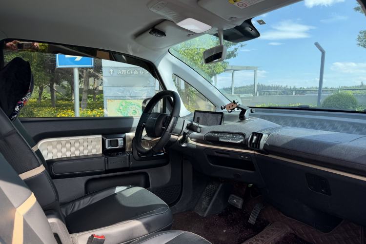 Used Baojun KiWi EV 2022 Artist Lite Edition Ternary Lithium Interior 12