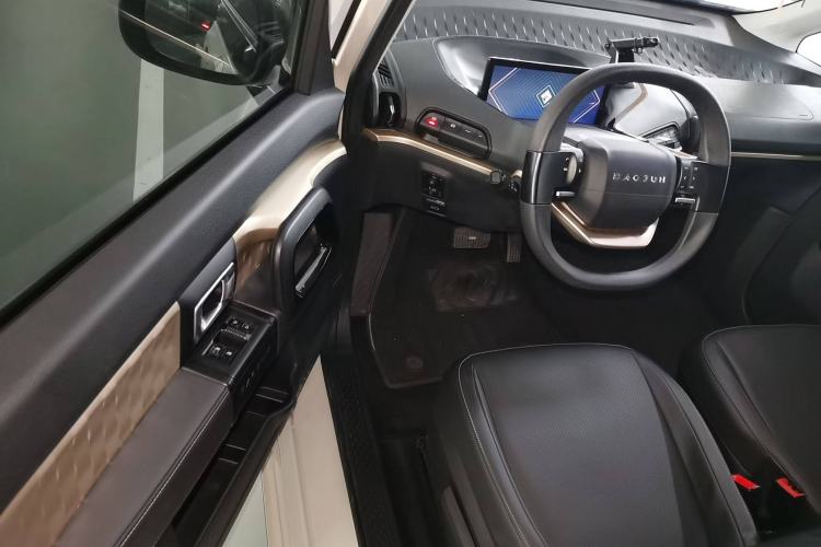 Used Baojun KiWi EV 2022 Artist Lite Edition Lithium Iron Phosphate Interior 3