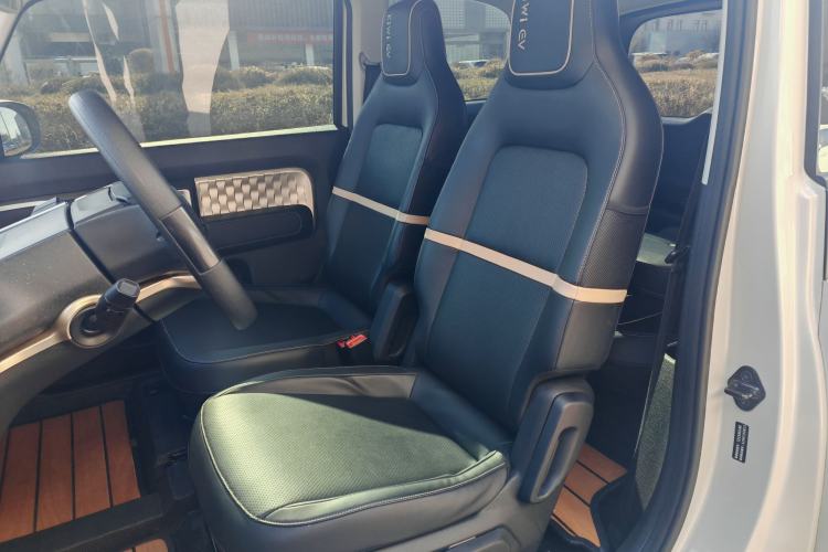 Used Baojun KiWi EV 2022 Designer Lite Edition Ternary Lithium Interior 4