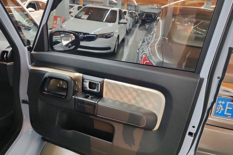 Used Baojun KiWi EV 2022 Artist Lite Edition Ternary Lithium Interior 5