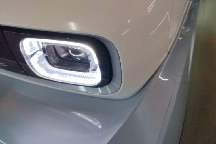 Used Baojun KiWi EV 2022 Artist Lite Edition Ternary Lithium Left Front Headlight