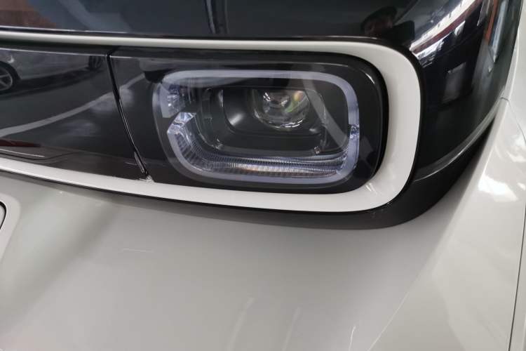 Used Baojun KiWi EV 2022 Artist Lite Edition Lithium Iron Phosphate Left Front Headlight