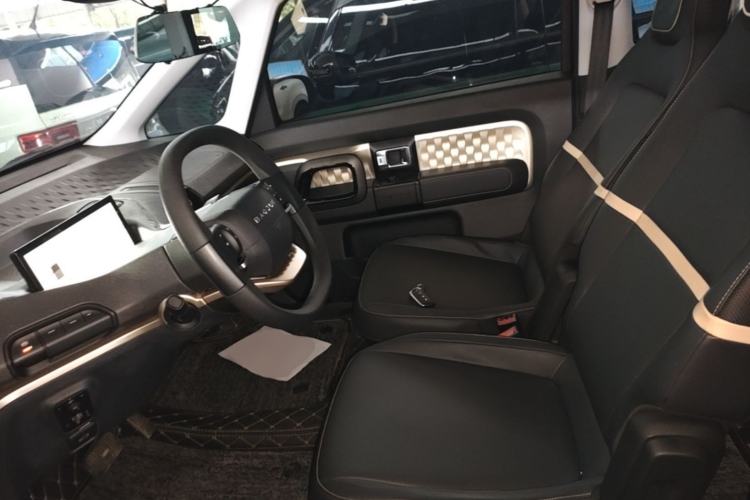 Used Baojun KiWi EV 2022 Artist Lite Edition Lithium Iron Phosphate Left Front Seat