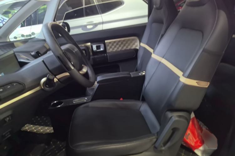 Used Baojun KiWi EV 2022 Designer Lite Edition Lithium Iron Phosphate Left Front Seat