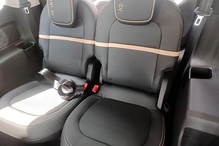 Used Baojun KiWi EV 2022 Designer Lite Edition Ternary Lithium Left Rear Seat