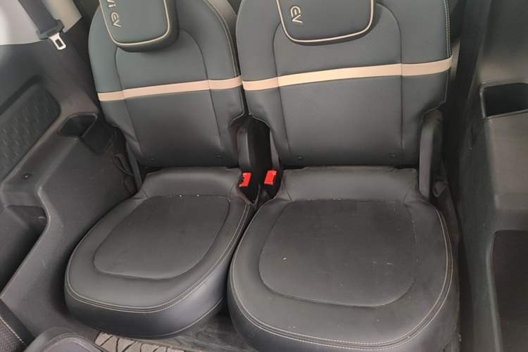 Used Baojun KiWi EV 2022 Artist Lite Edition Lithium Iron Phosphate Left Rear Seat