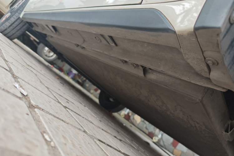 Used Baojun KiWi EV 2022 Artist Lite Edition Lithium Iron Phosphate Left Side Sill