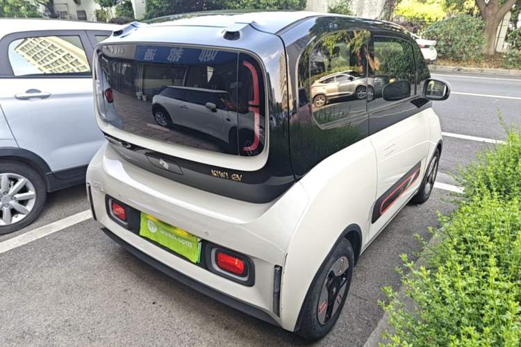 Used Baojun KiWi EV 2022 Artist Lite Edition Lithium Iron Phosphate Rear Right 45 Deg