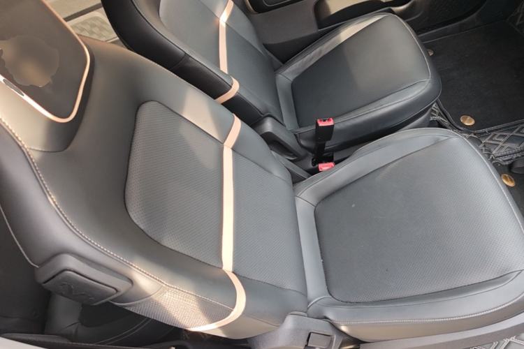 Used Baojun KiWi EV 2022 Designer Lite Edition Ternary Lithium Right Front Seat