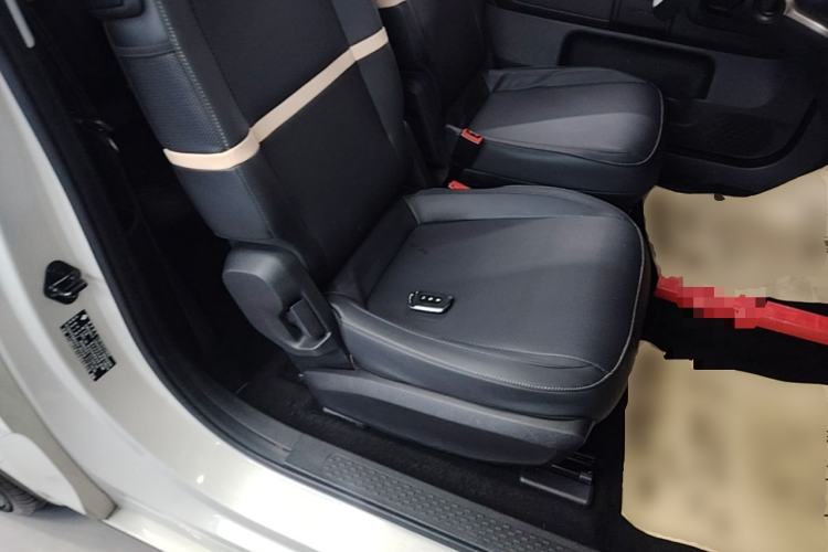 Used Baojun KiWi EV 2022 Artist Lite Edition Ternary Lithium Right Front Seat