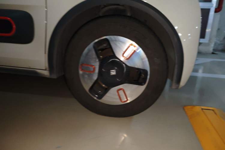 Used Baojun KiWi EV 2022 Artist Lite Edition Ternary Lithium Right Front Wheel Hub