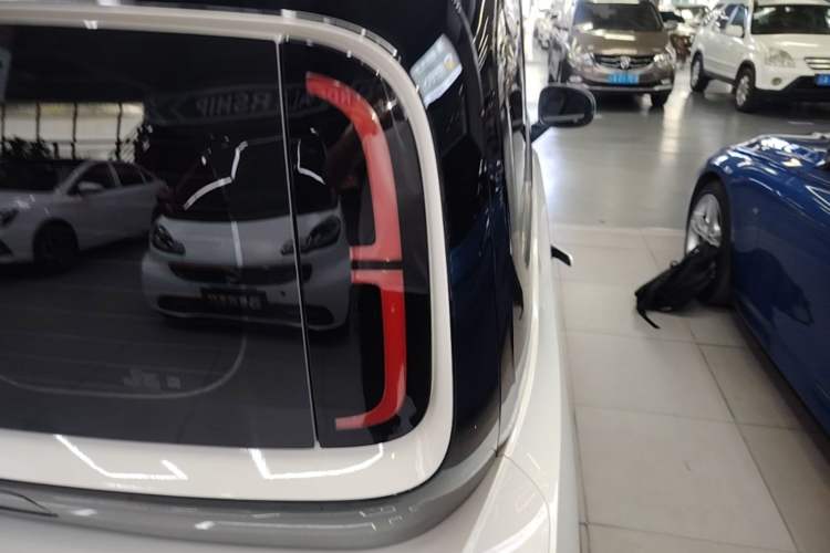 Used Baojun KiWi EV 2022 Artist Lite Edition Ternary Lithium Right Rear Taillight